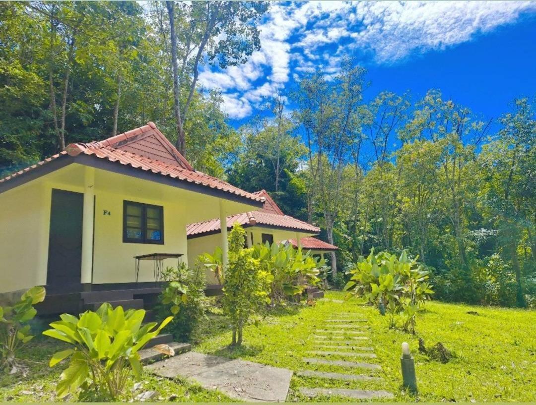 Koh Mook Rubber Tree Bungalows Extérieur photo