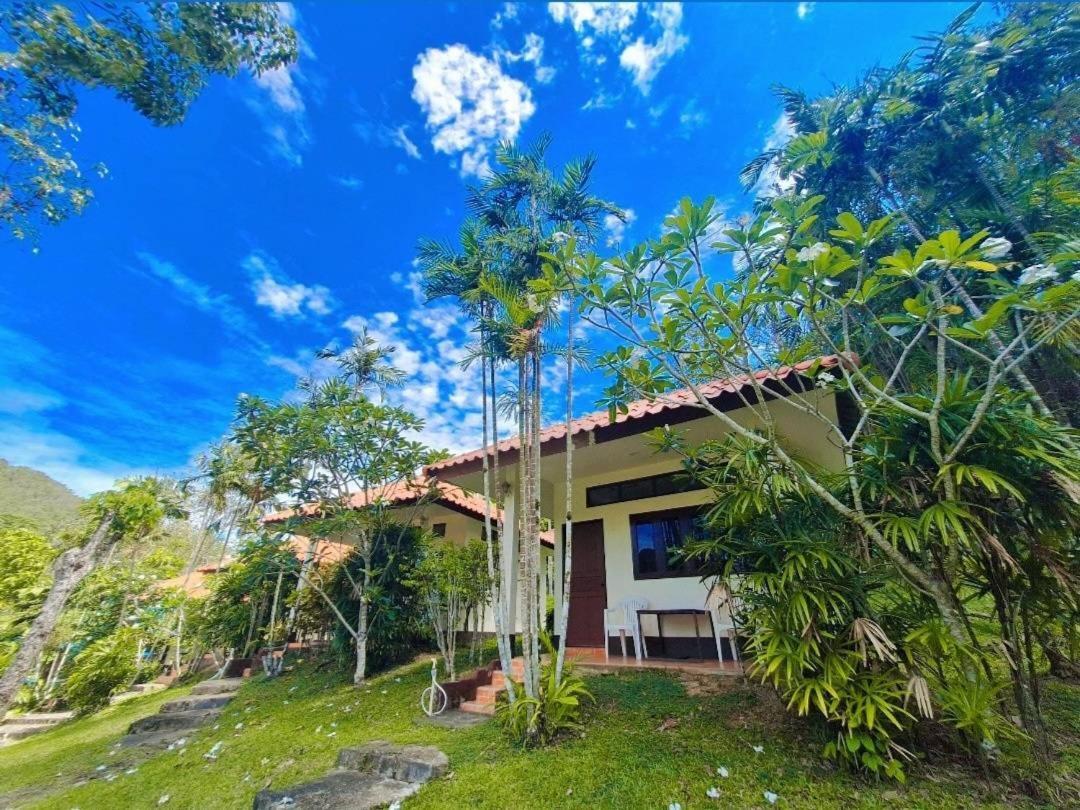 Koh Mook Rubber Tree Bungalows Extérieur photo